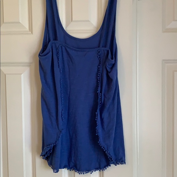 Blue tank top - Picture 2 of 3